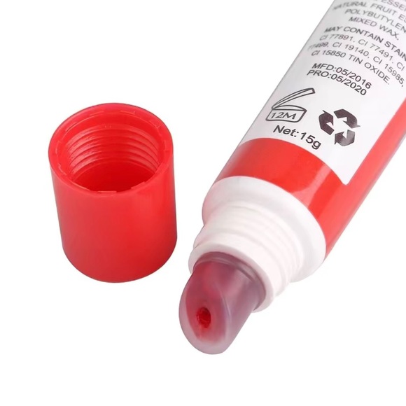 Romantic Bear WOW lip tint in the shade rose pink - Picture 2 of 4